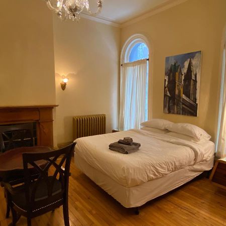 Gold Door Inn Ottawa Exterior foto